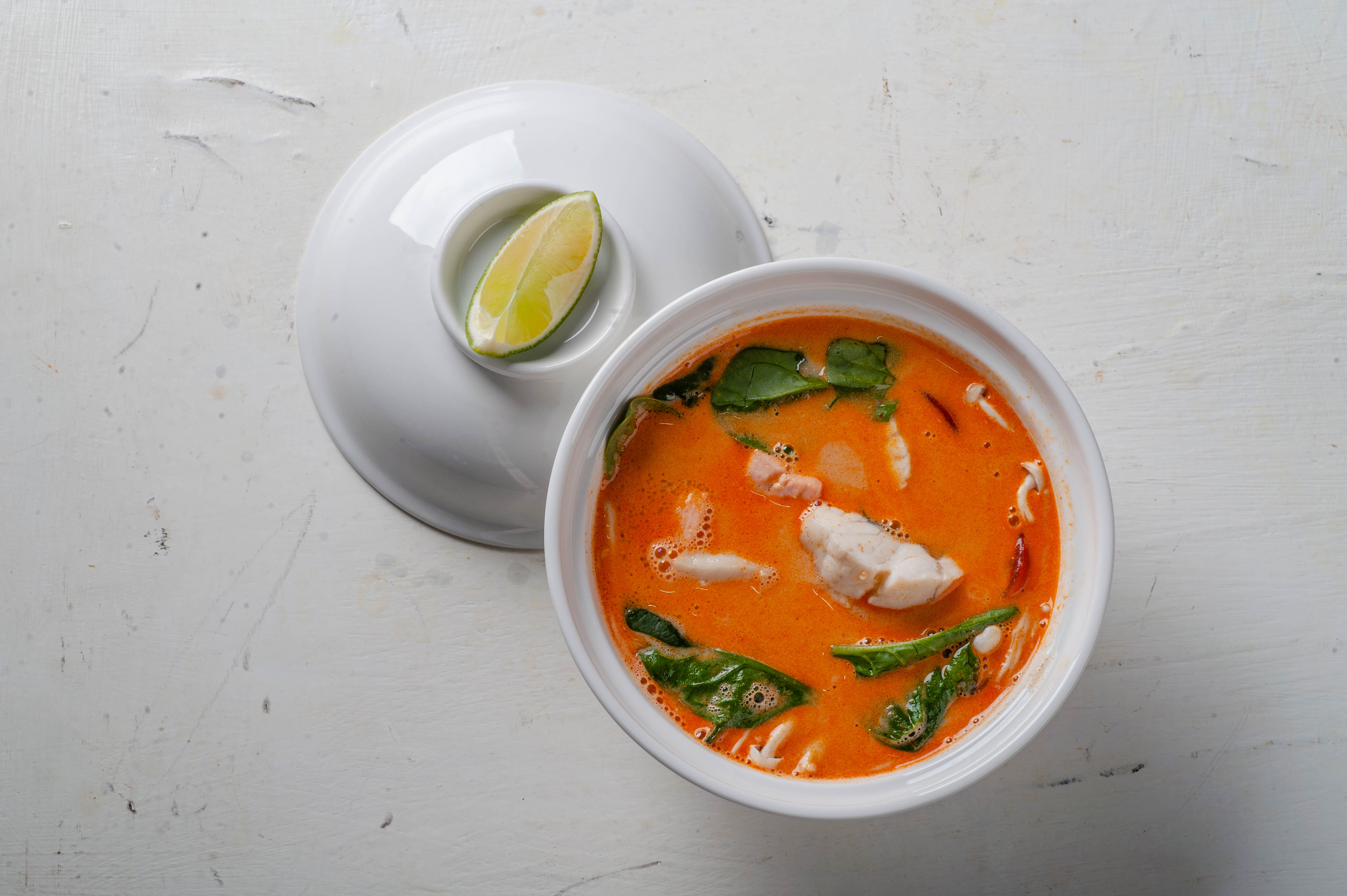 Том-ям на креветочном биске